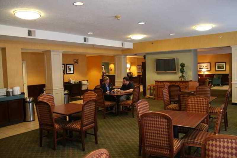 Hampton Inn By Hilton Concord/Bow Ресторан фото