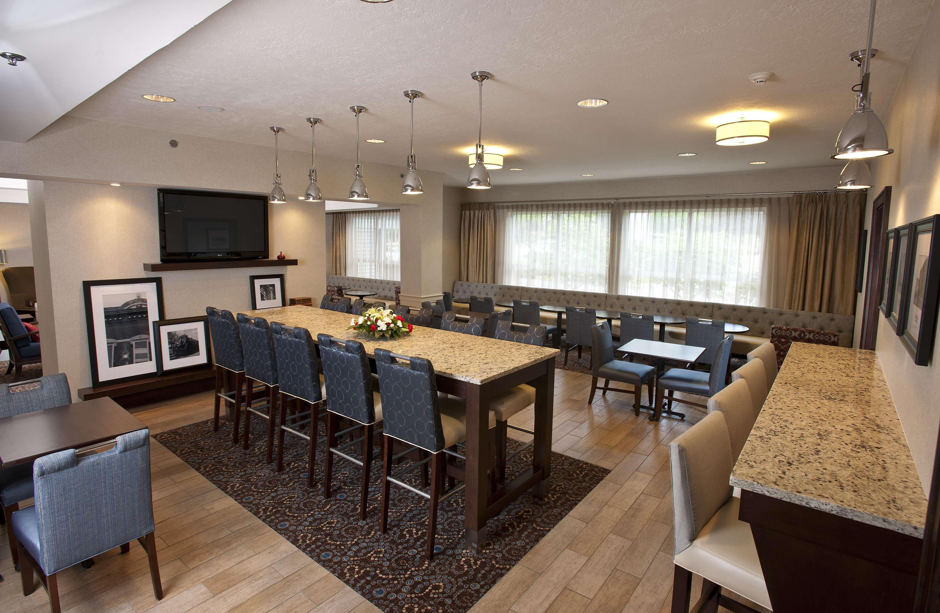 Hampton Inn By Hilton Concord/Bow Екстер'єр фото