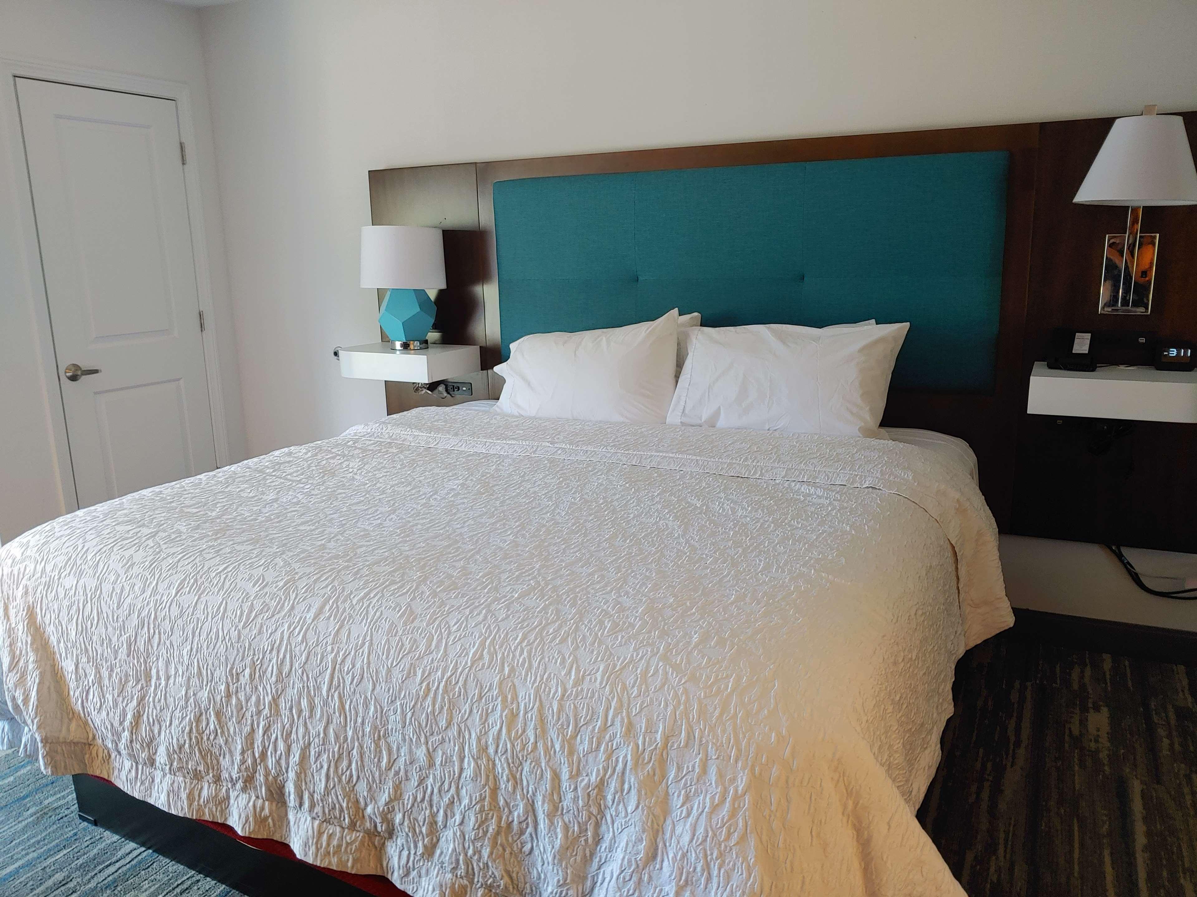 Hampton Inn By Hilton Concord/Bow Екстер'єр фото