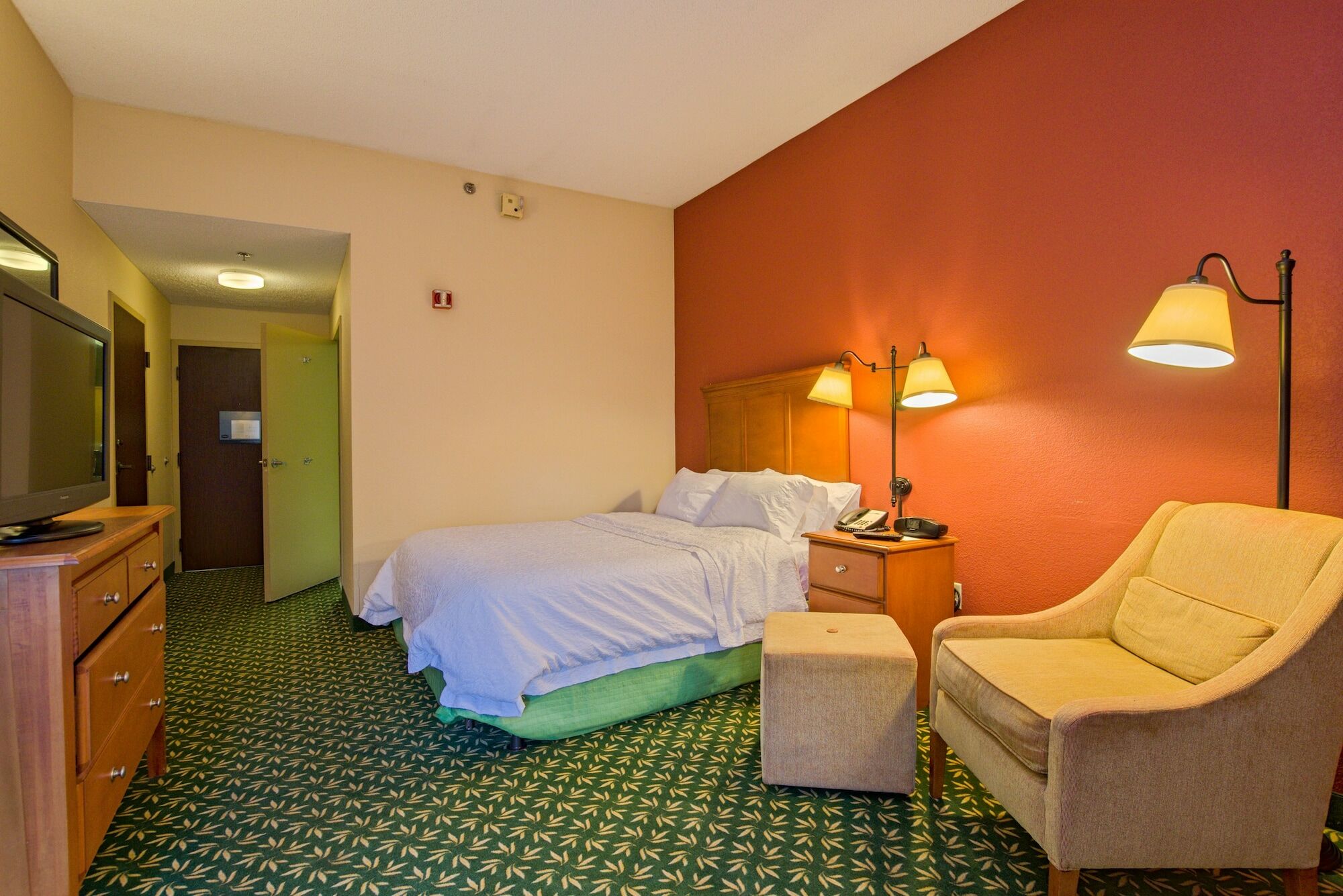 Hampton Inn By Hilton Concord/Bow Екстер'єр фото